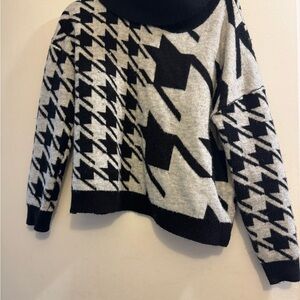 William Rast Monochrome Houndstooth Turtleneck Sweater